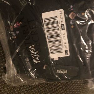 Victoria’s Sport leggings